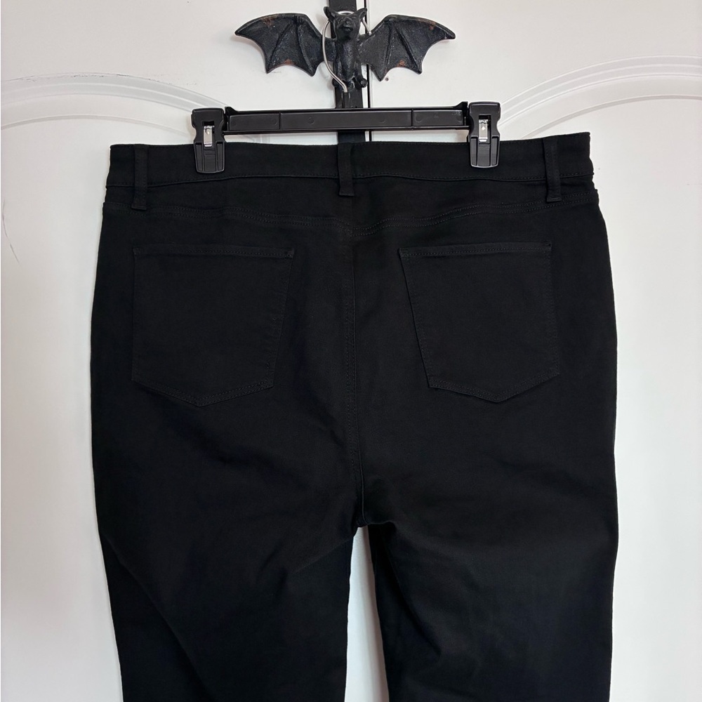 Talbots Deep Black Jeans Soft Material working pockets easy button zipper 16 - Picture 4 of 13
